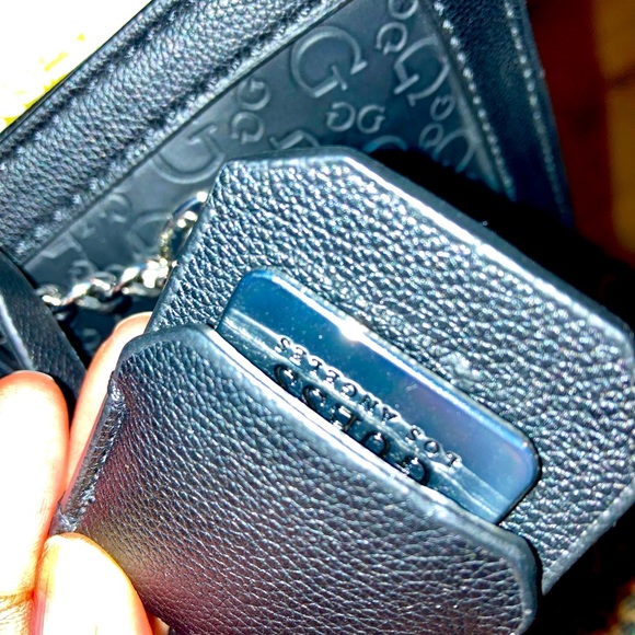 Guess leather bag / shoulder chain - Picture 9 of 10